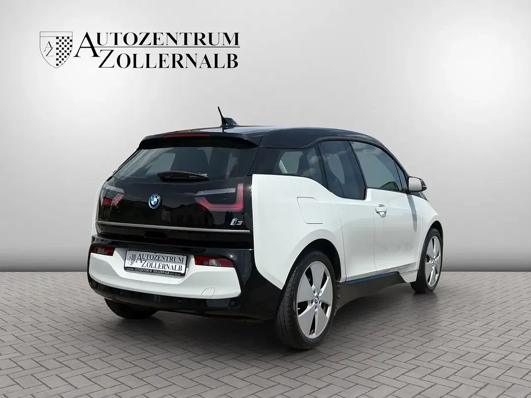 BMW i3 - Thumbnail 6