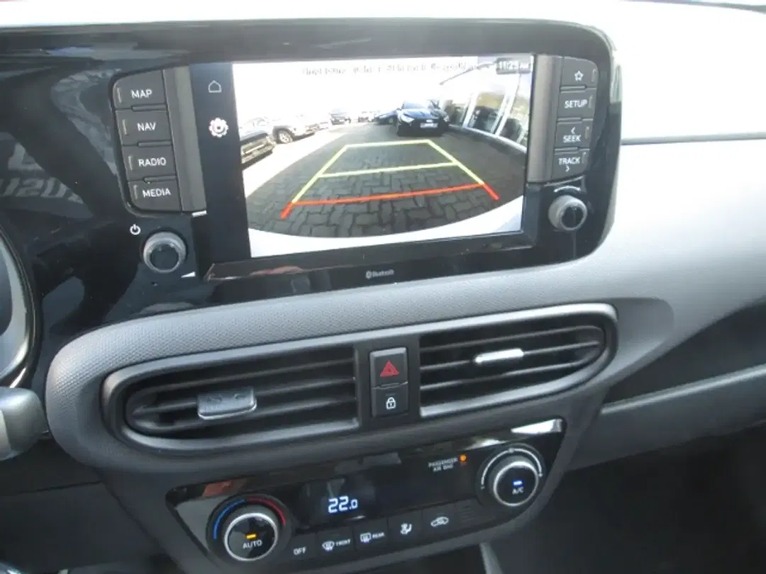 Hyundai i10 - Thumbnail 13