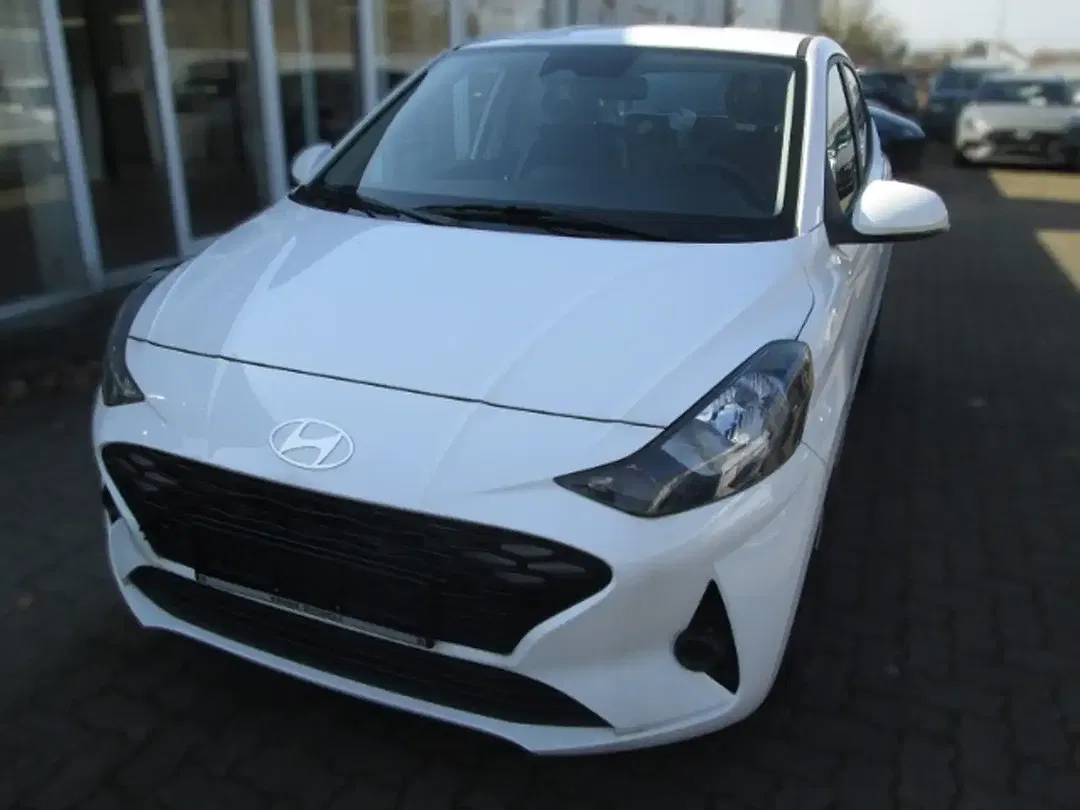 Hyundai i10 - Thumbnail 2