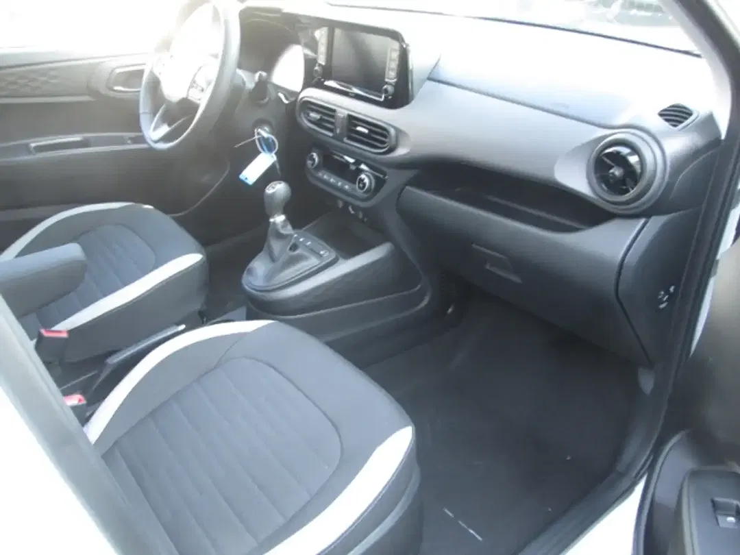 Hyundai i10 - Thumbnail 7