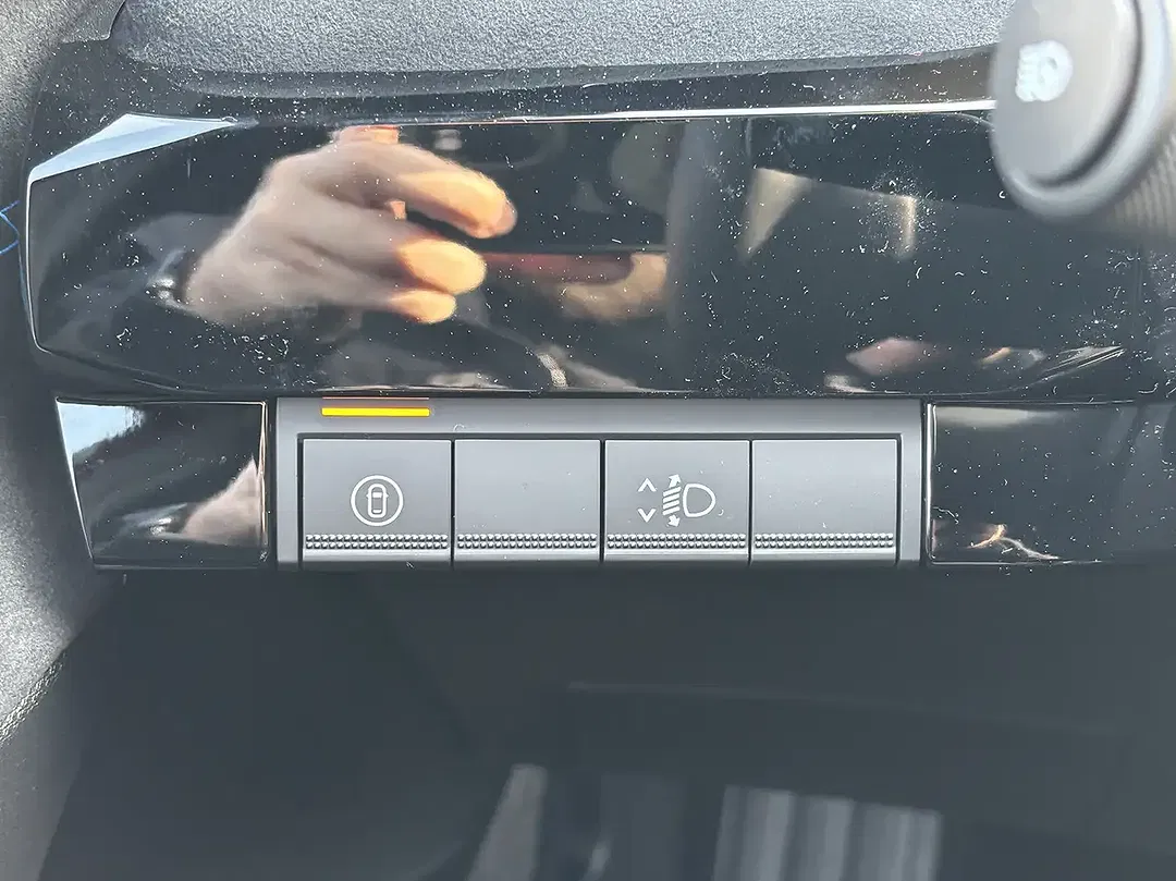 Renault Clio - Thumbnail 15