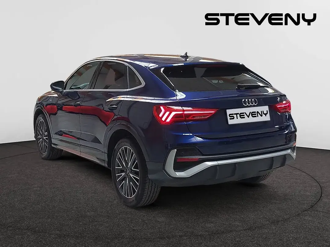 Audi Q3 - Thumbnail 4