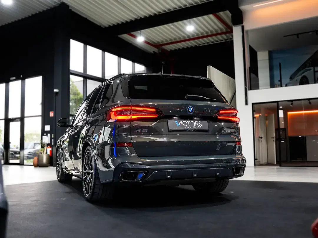 BMW X5 - Thumbnail 3