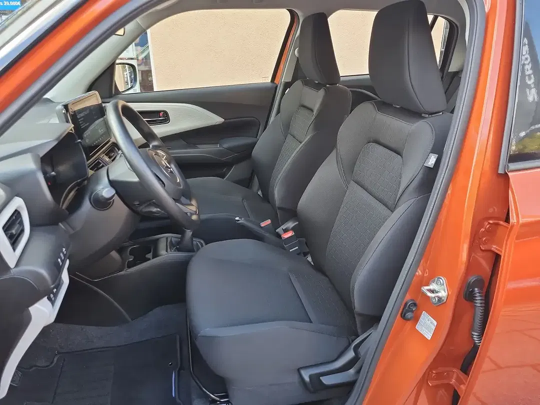 Suzuki Swift - Thumbnail 14