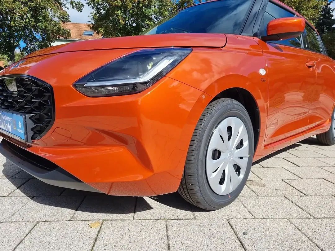 Suzuki Swift - Thumbnail 9