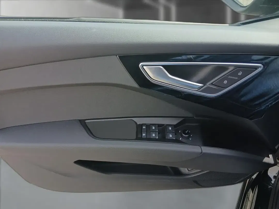 Audi Q4 e-tron - Thumbnail 20