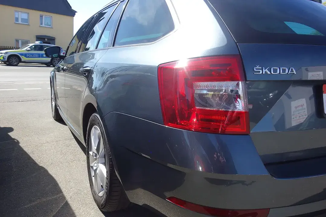 Skoda Octavia - Thumbnail 10
