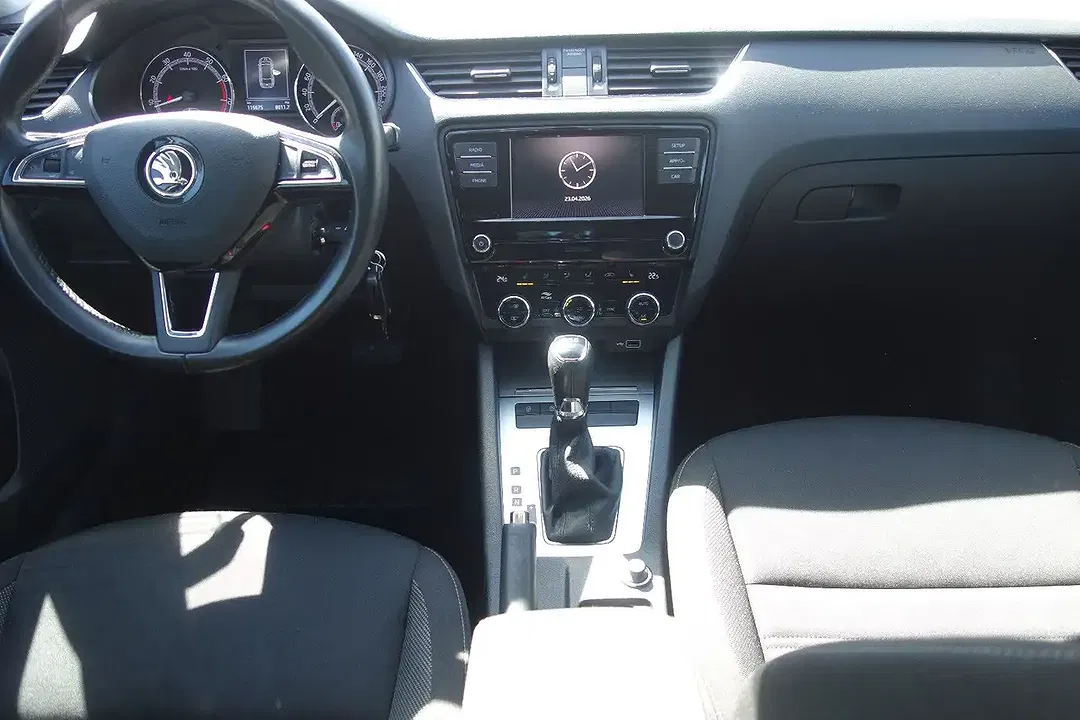 Skoda Octavia - Thumbnail 14