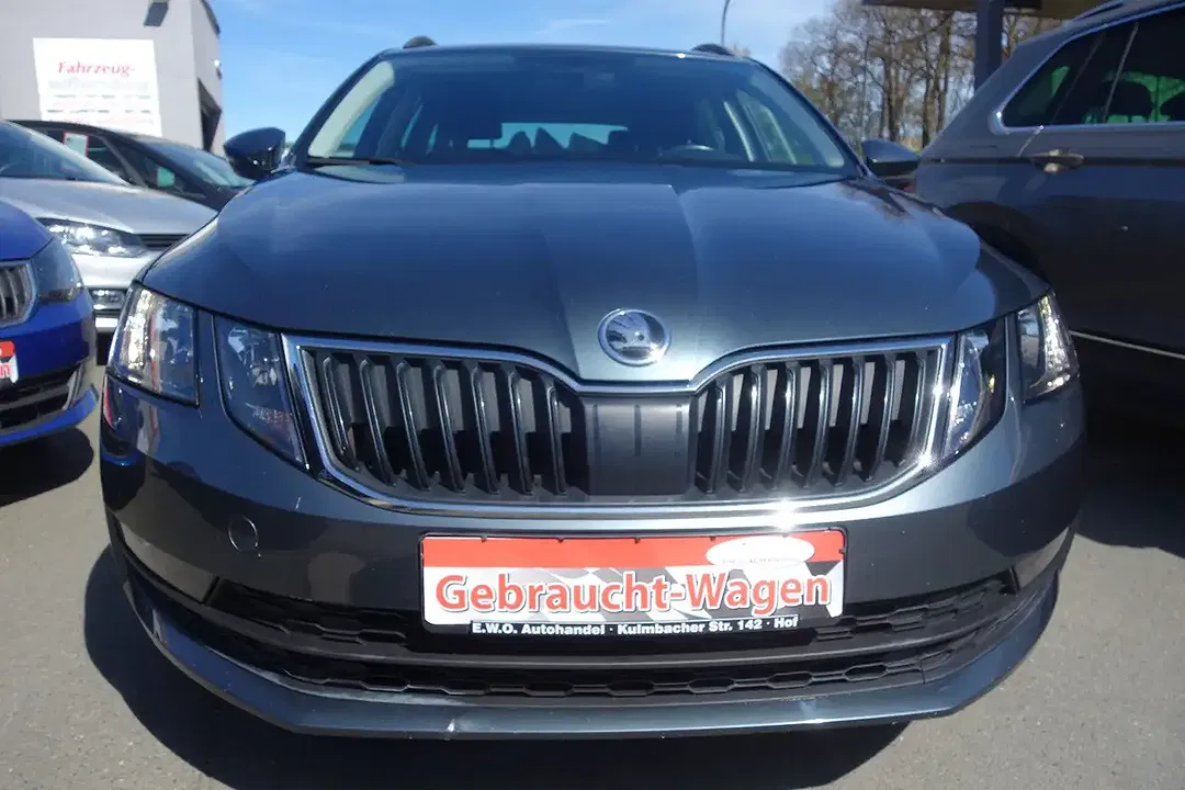 Skoda Octavia - Thumbnail 2