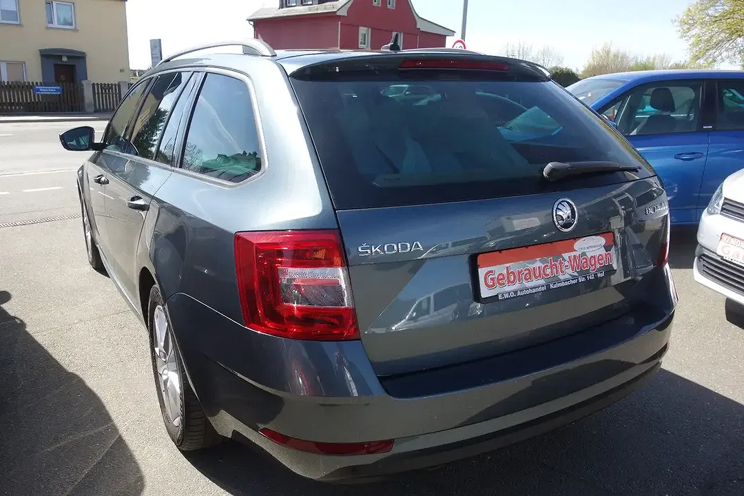 Skoda Octavia - Thumbnail 9