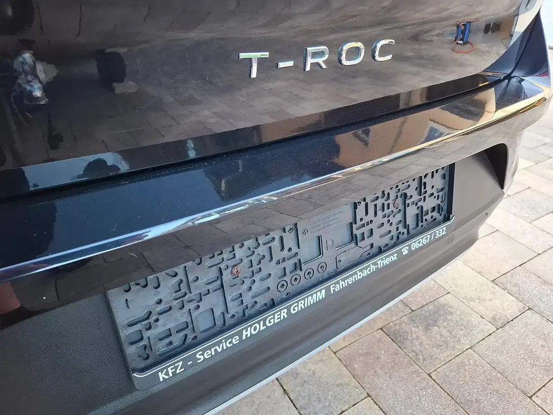 Volkswagen T-Roc - Thumbnail 12