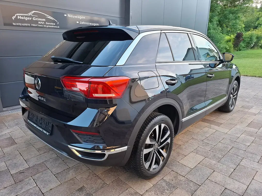 Volkswagen T-Roc - Thumbnail 6
