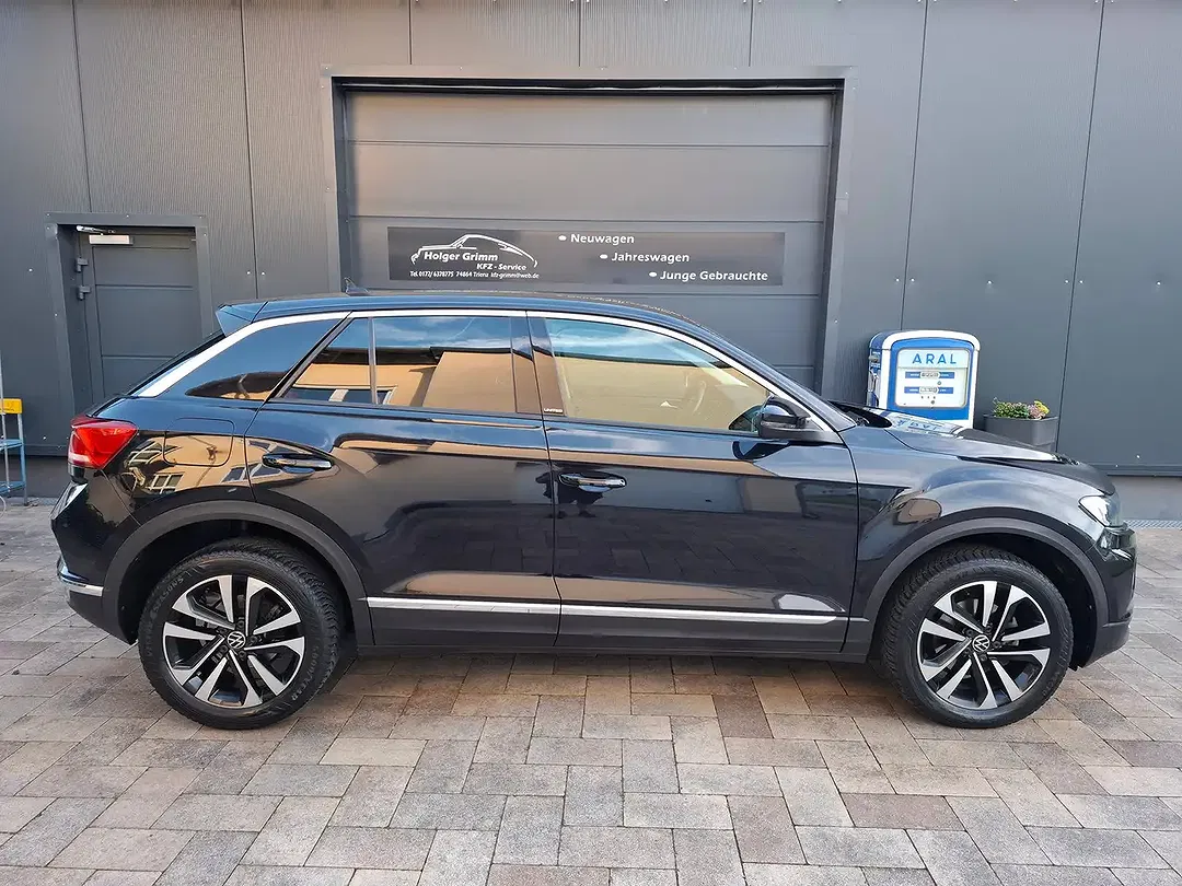 Volkswagen T-Roc - Thumbnail 7