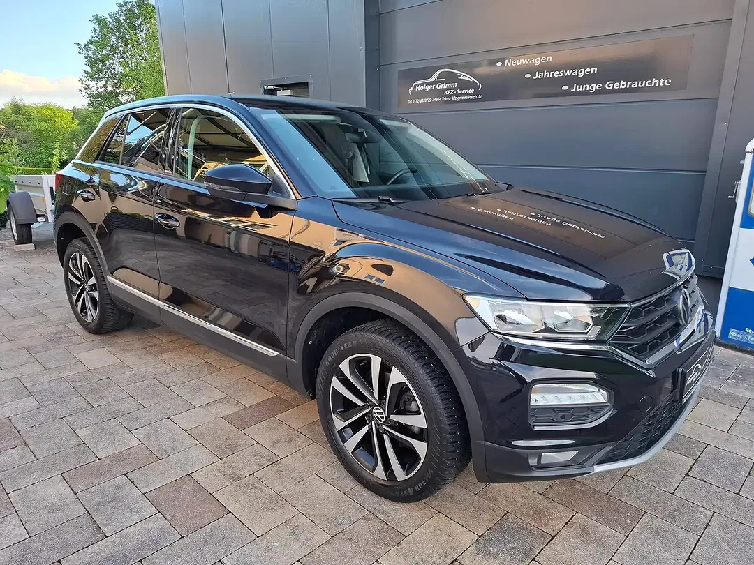Volkswagen T-Roc - Thumbnail 8