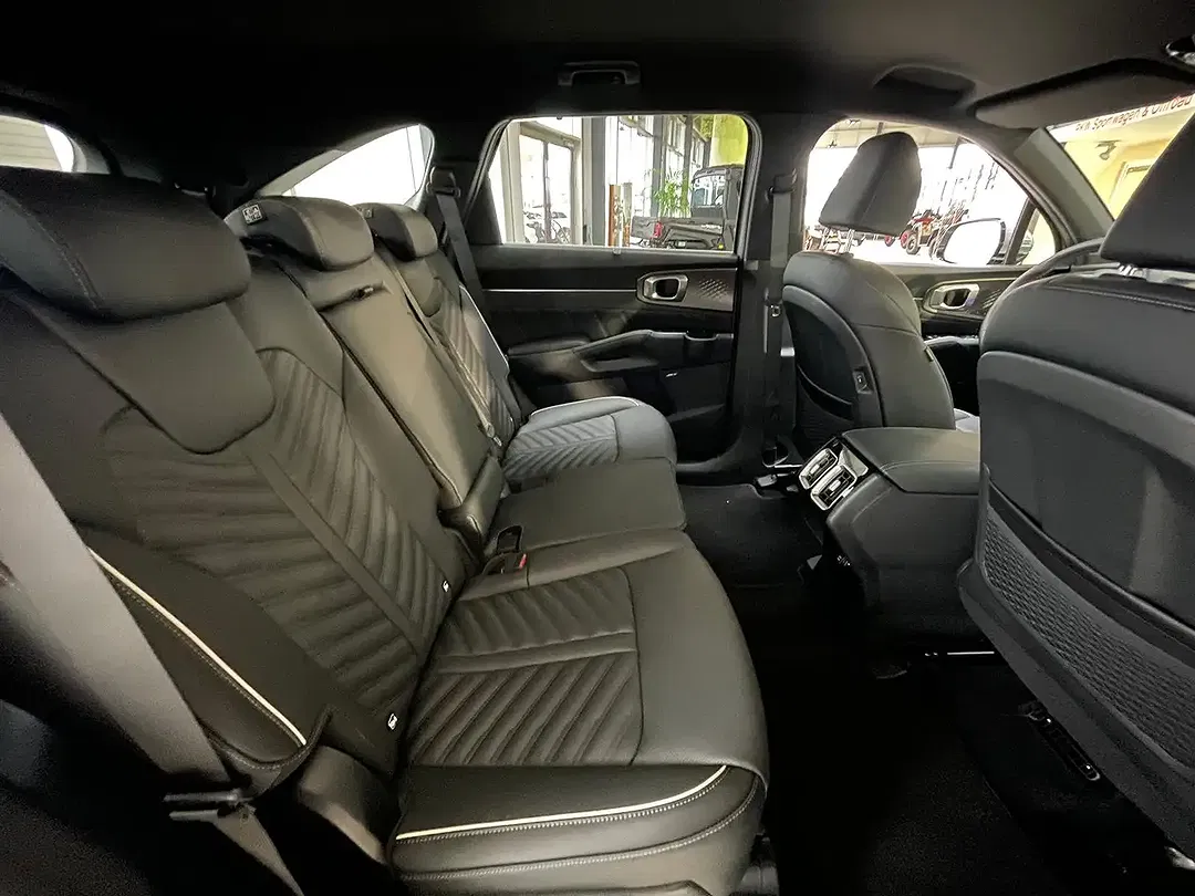 Kia Sorento - Thumbnail 15