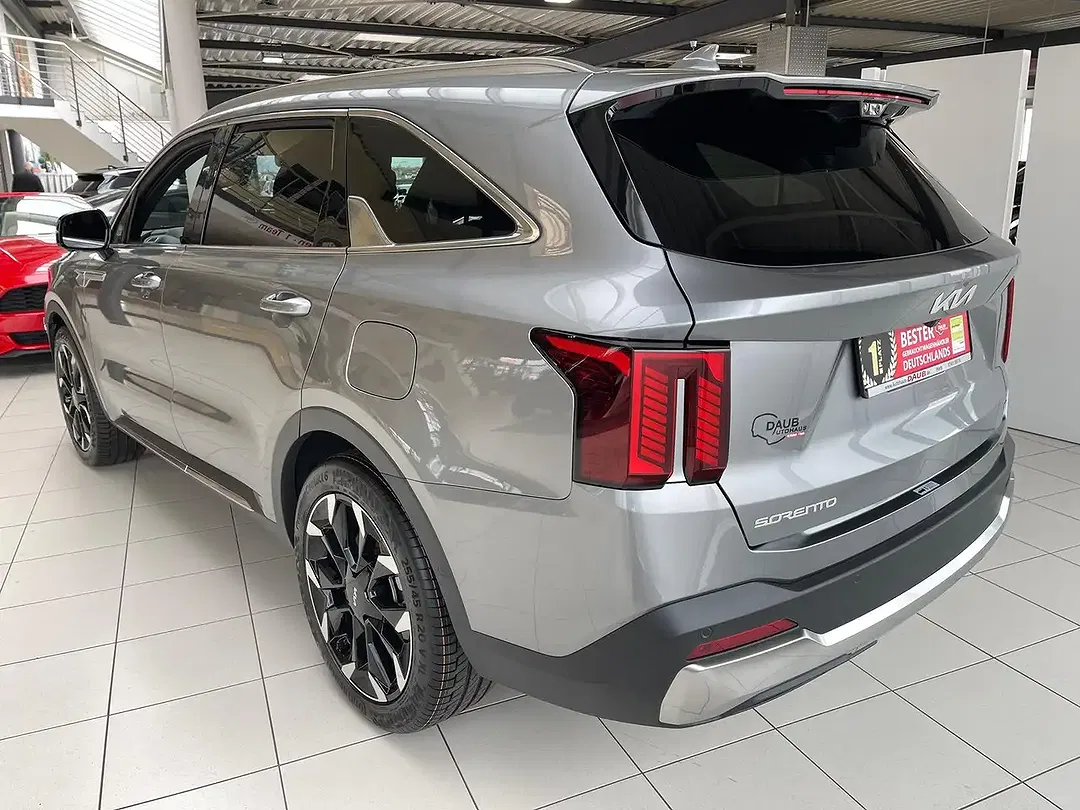 Kia Sorento - Thumbnail 4