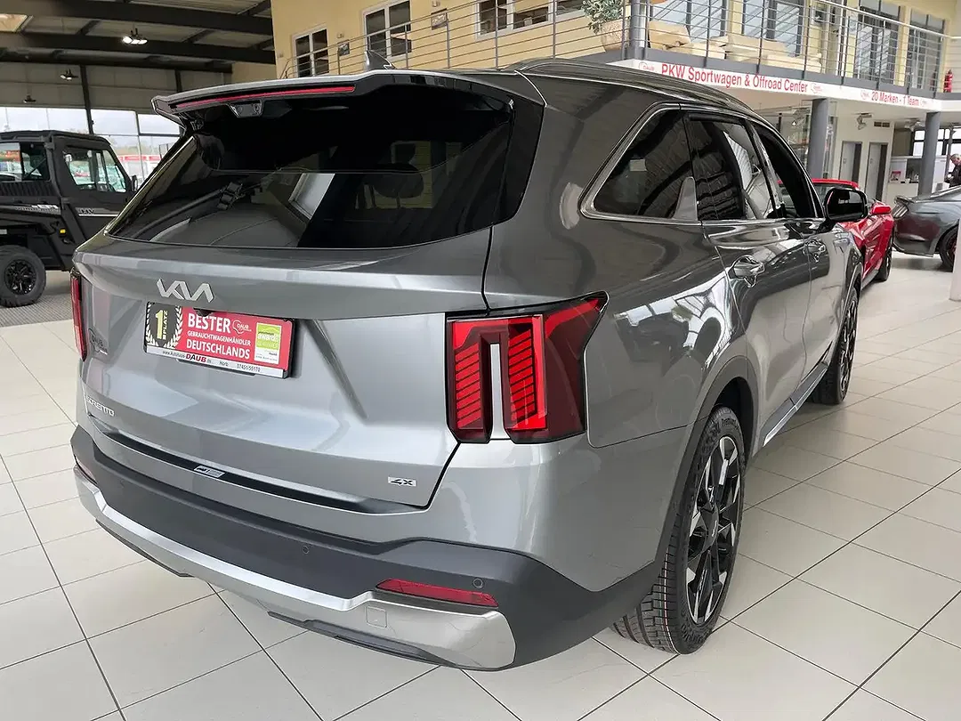 Kia Sorento - Thumbnail 5