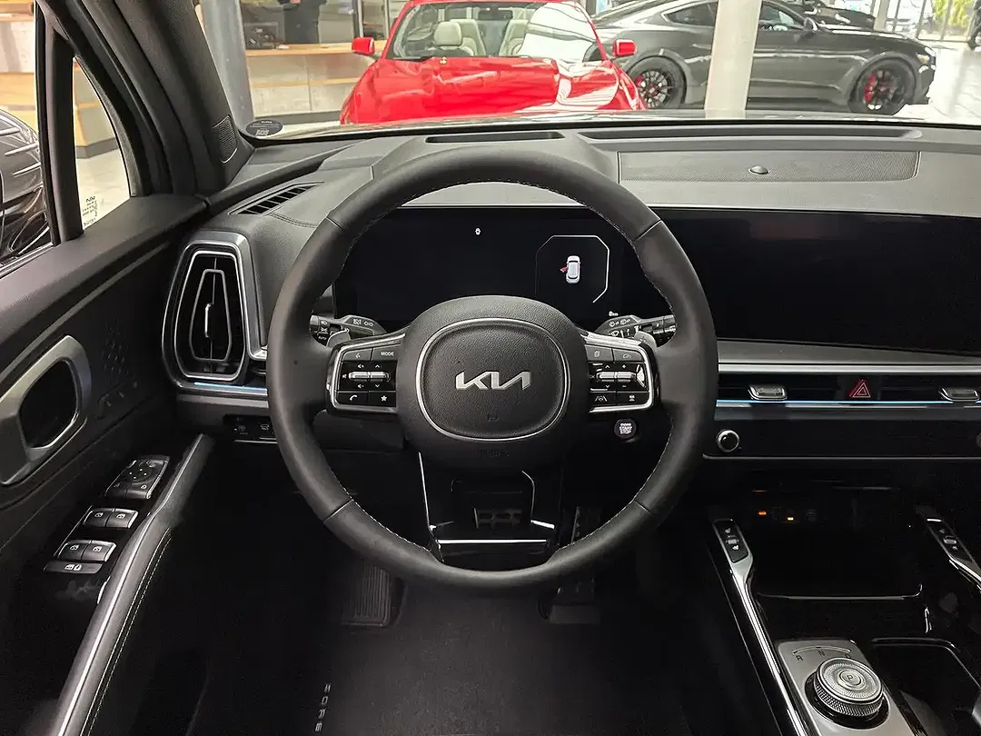 Kia Sorento - Thumbnail 9