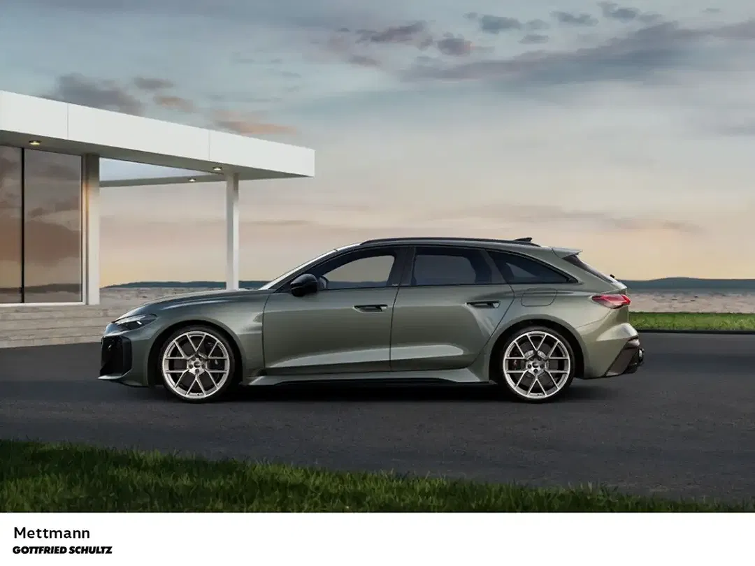 Audi RS5 - Thumbnail 3
