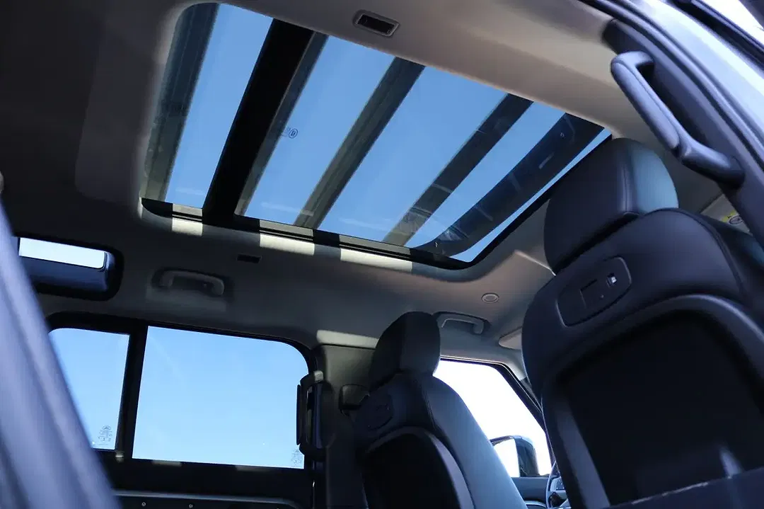 Land Rover Defender - Thumbnail 20