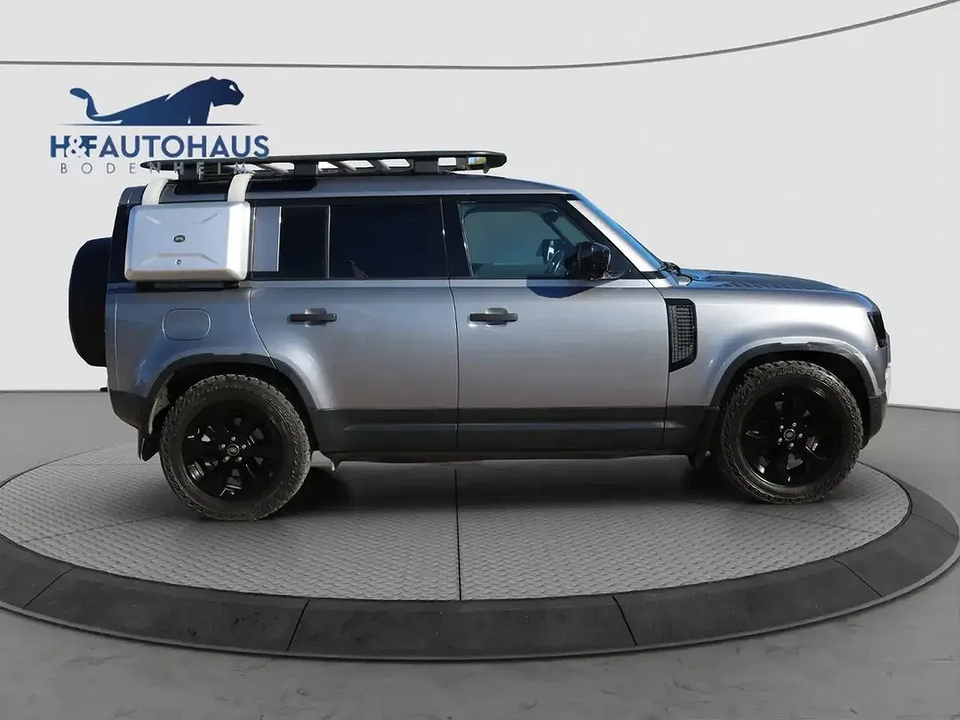 Land Rover Defender - Thumbnail 4