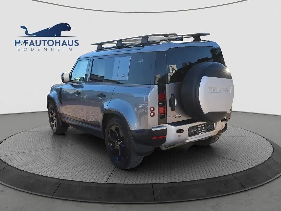 Land Rover Defender - Thumbnail 5