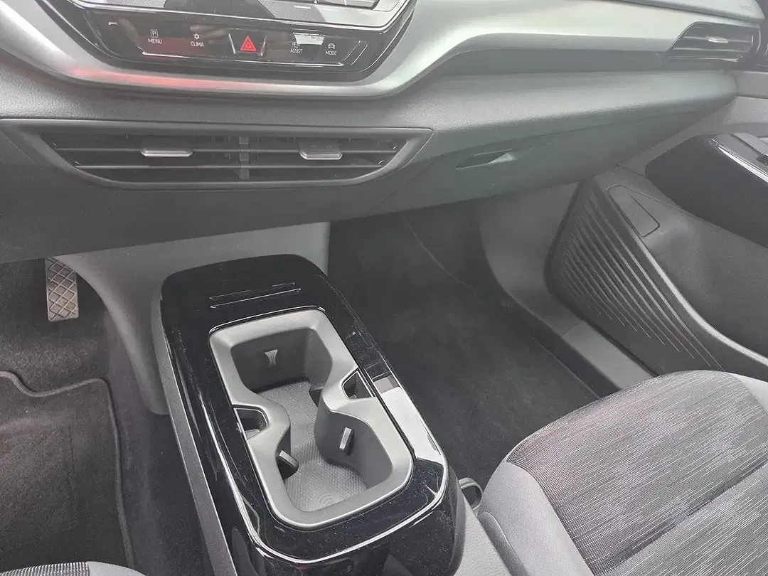 Volkswagen ID.4 - Thumbnail 14