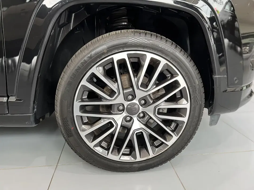 Jeep Compass - Thumbnail 6