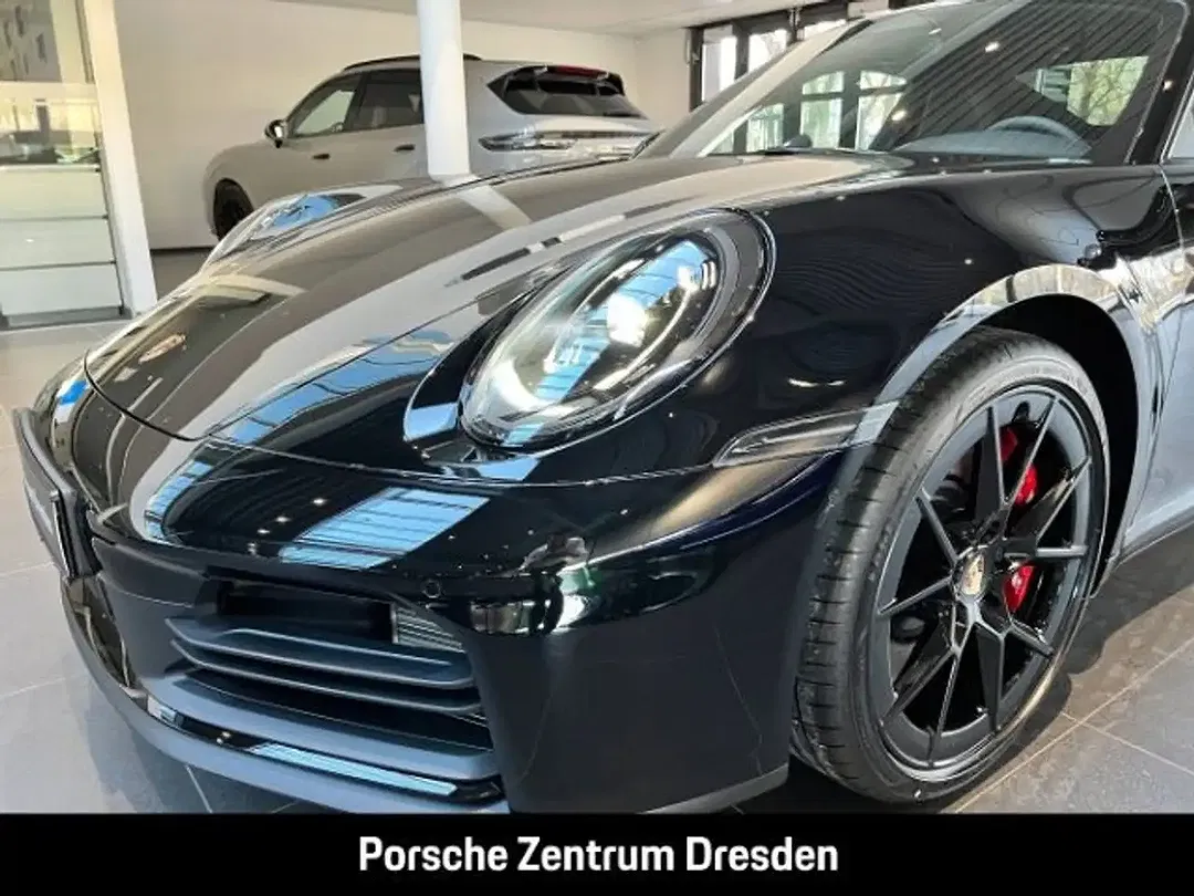Porsche 992 - Thumbnail 12
