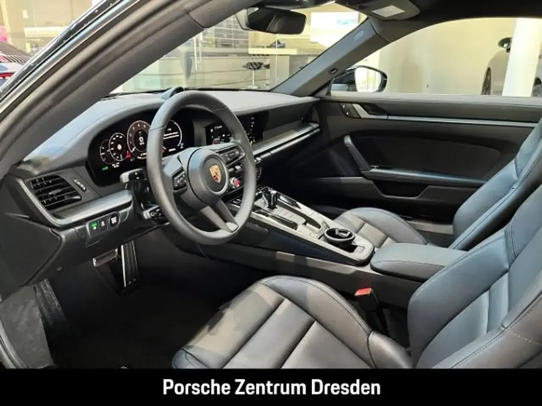 Porsche 992 - Thumbnail 4