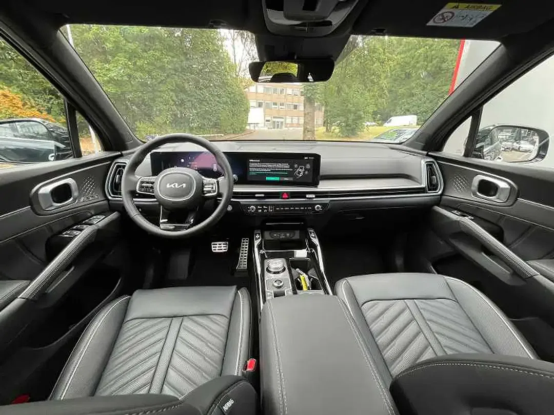 Kia Sorento - Thumbnail 11