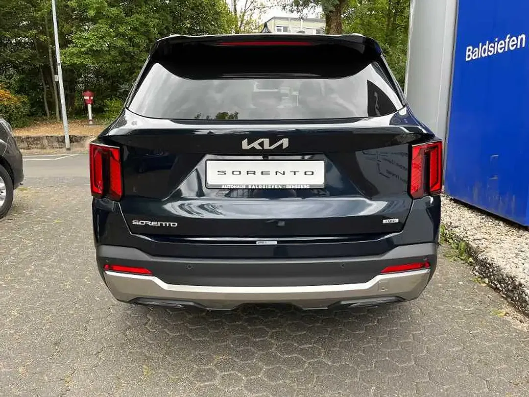 Kia Sorento - Thumbnail 5