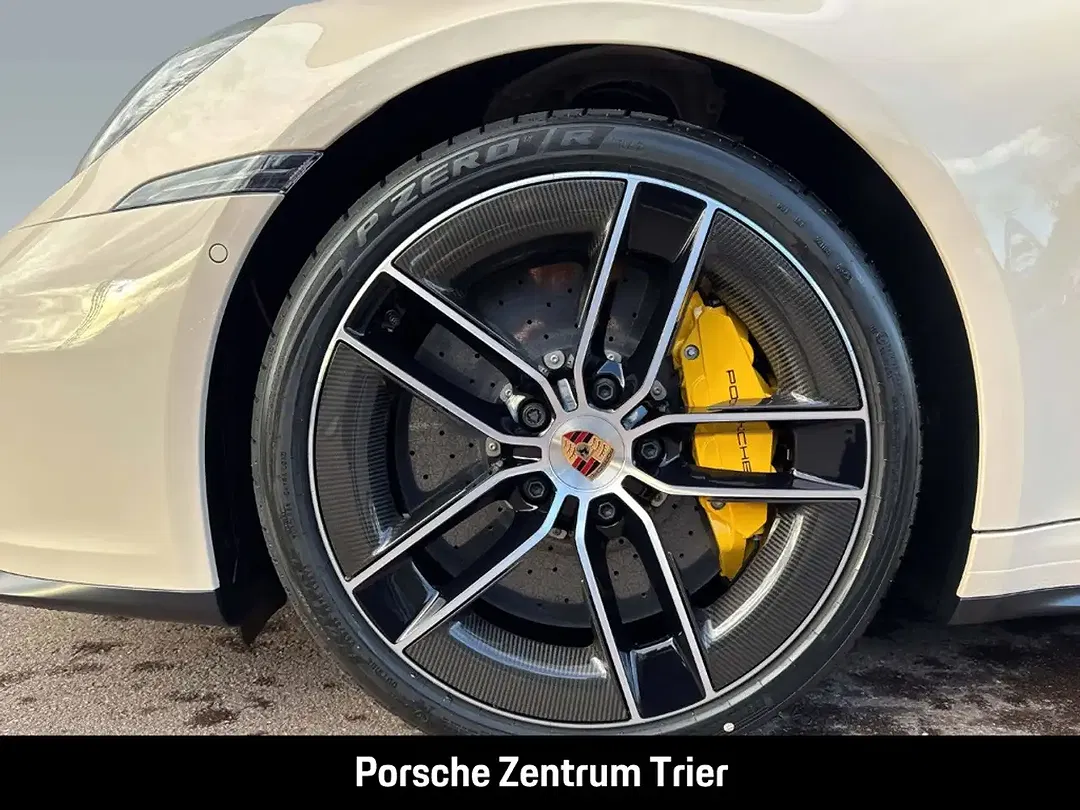 Porsche 992 - Thumbnail 8