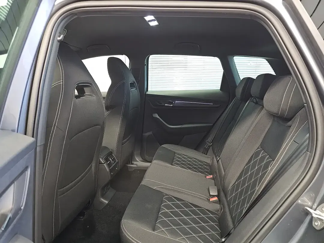 Skoda Karoq - Thumbnail 10