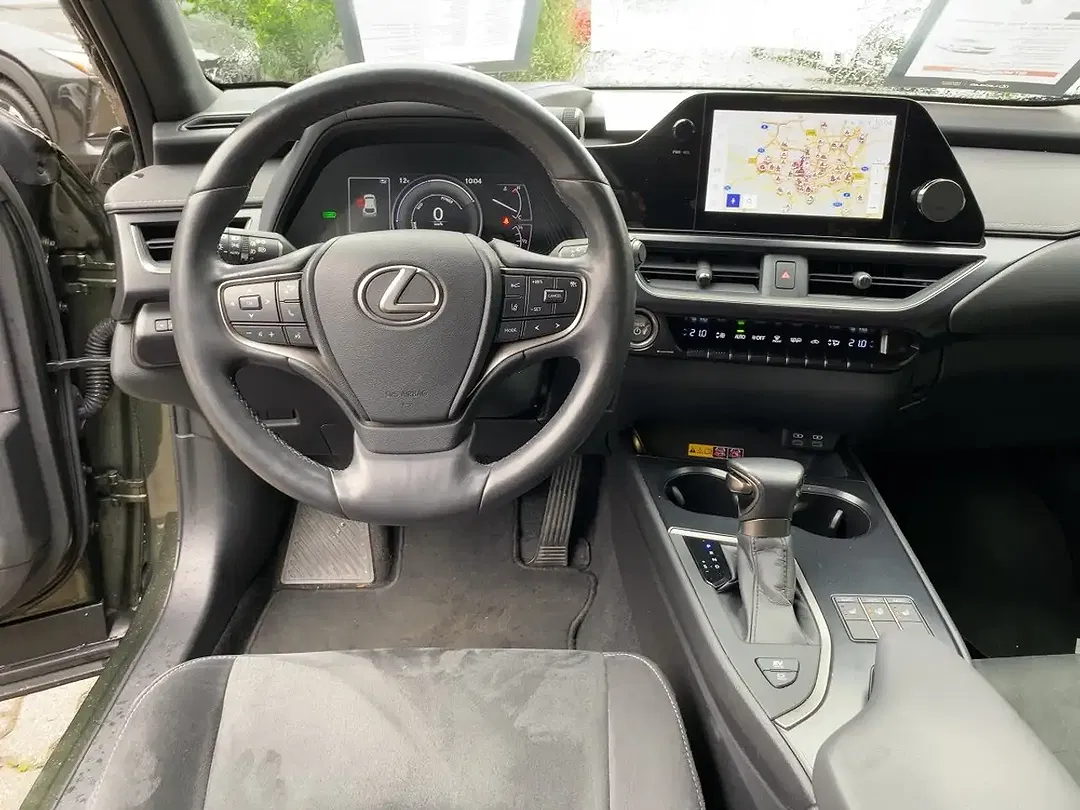 Lexus UX 250h - Thumbnail 11