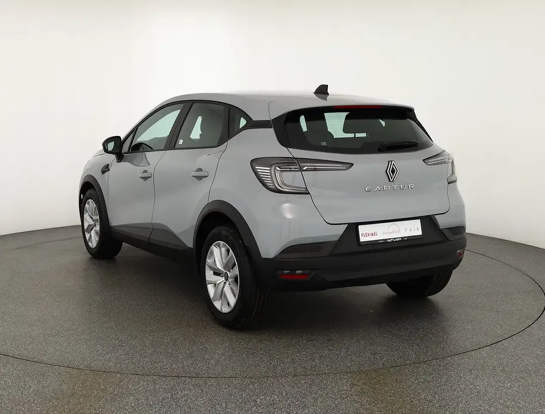 Renault Captur - Thumbnail 2
