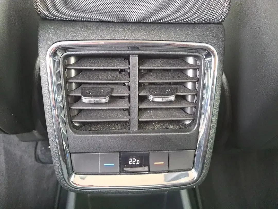 Skoda Enyaq - Thumbnail 14