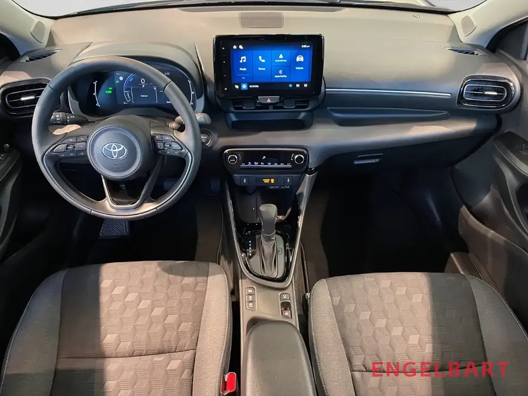 Toyota Yaris - Thumbnail 8