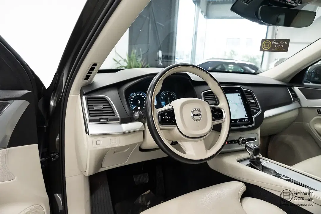 Volvo XC90 - Thumbnail 9