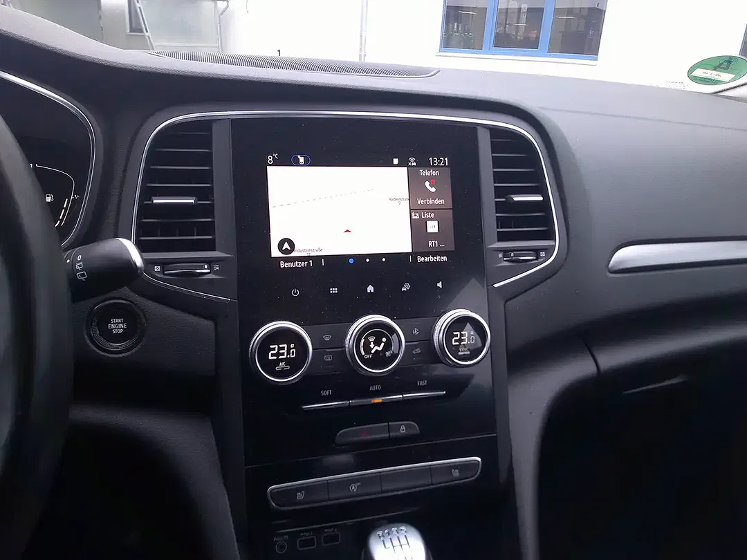 Renault Megane - Thumbnail 11