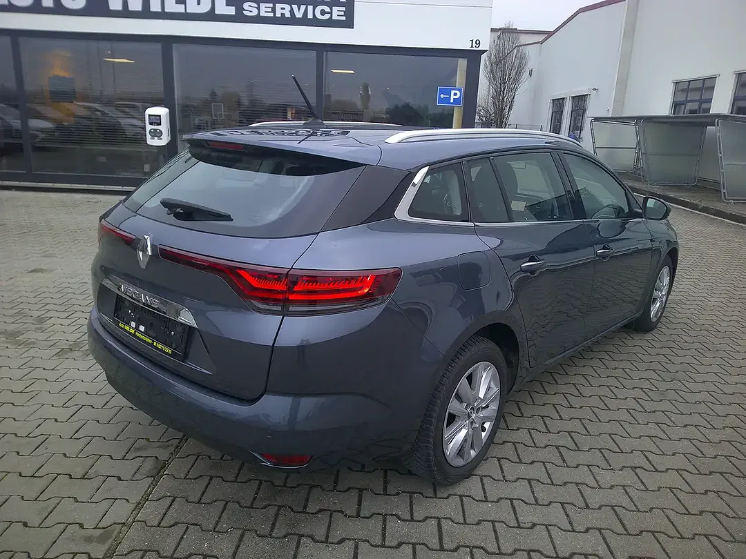Renault Megane - Thumbnail 8