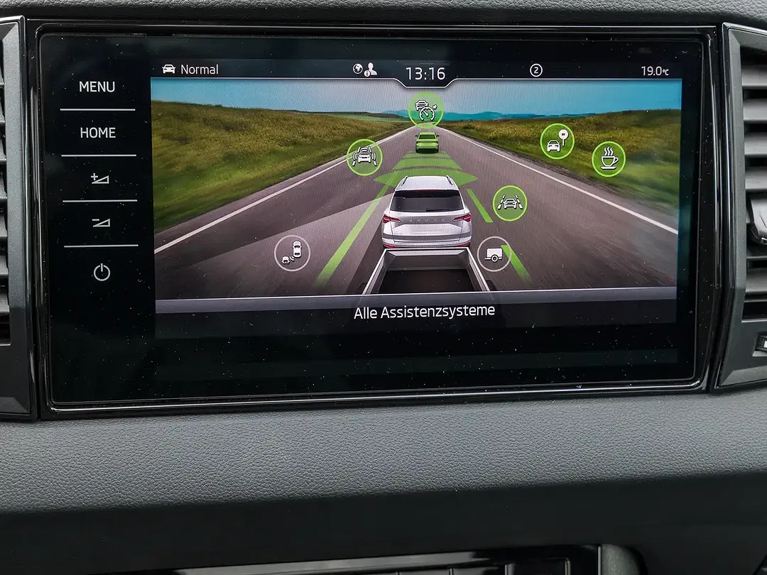 Skoda Karoq - Thumbnail 12