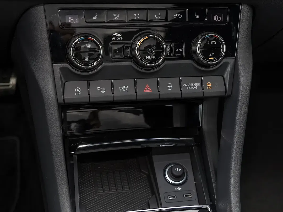 Skoda Karoq - Thumbnail 13