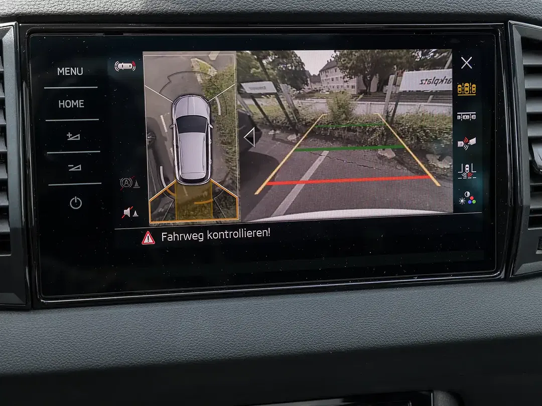 Skoda Karoq - Thumbnail 14