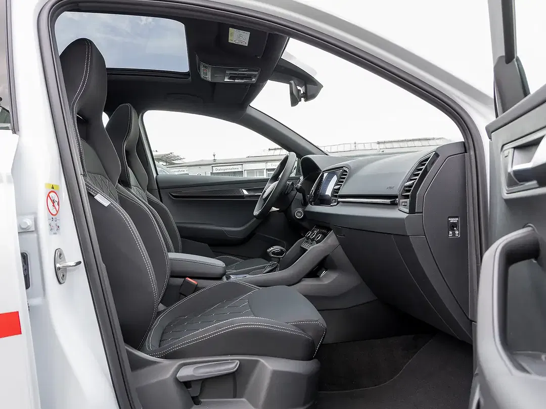 Skoda Karoq - Thumbnail 3