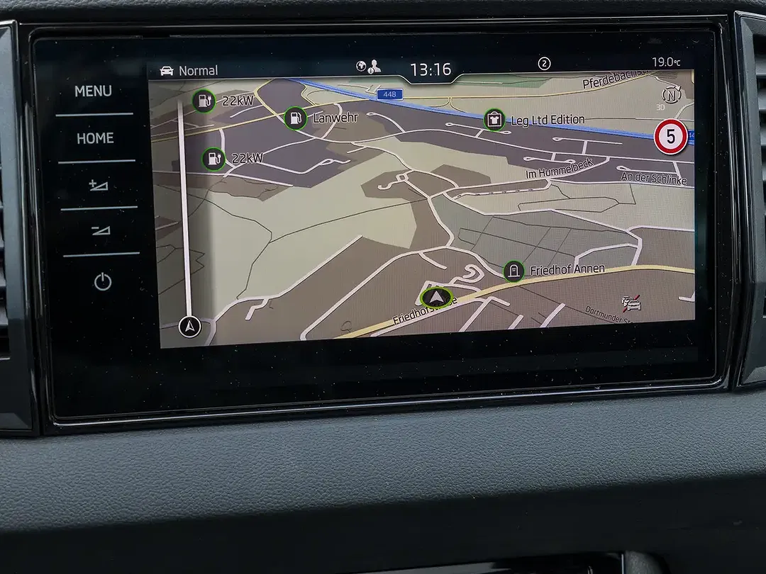 Skoda Karoq - Thumbnail 5