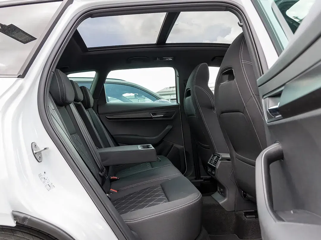 Skoda Karoq - Thumbnail 7