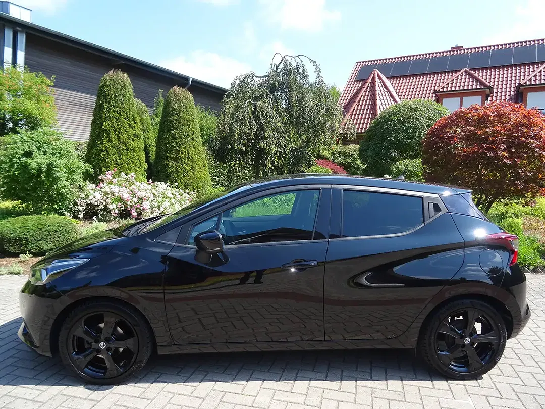 Nissan Micra - Thumbnail 3