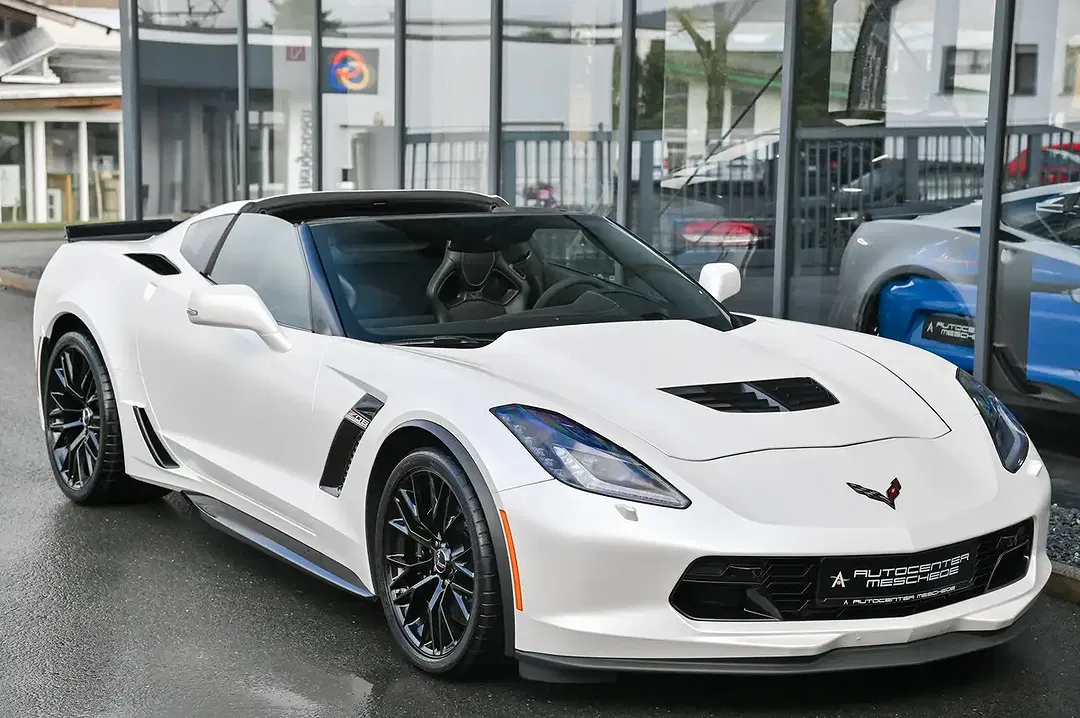 Corvette C7 - Thumbnail 3