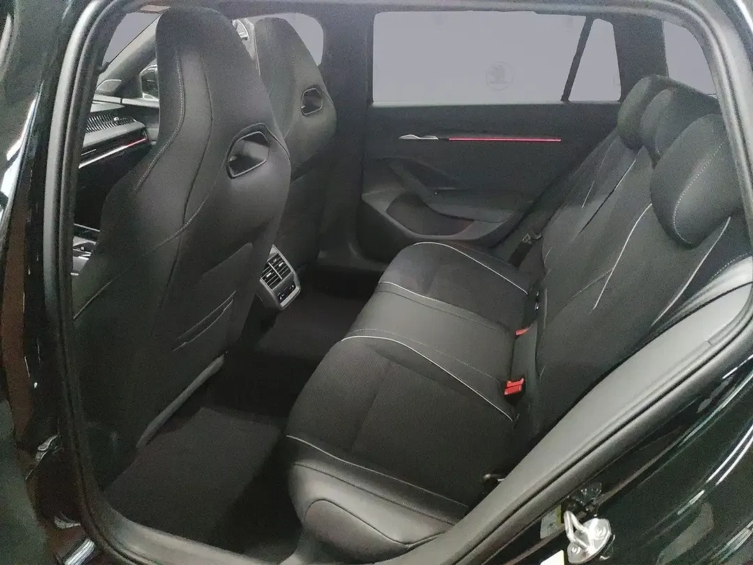 Skoda Superb - Thumbnail 8